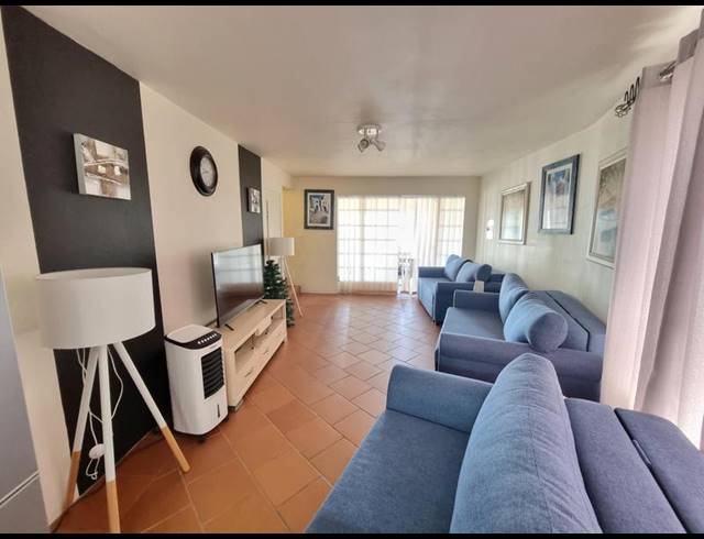 4 BEDROOM HOUSE FOR SALE IN MISTY BAY